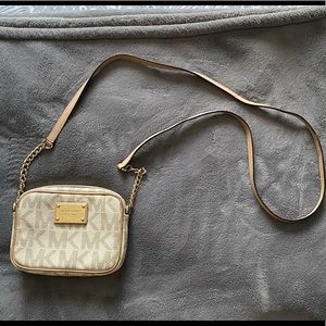 Micheal Kors Crossbody